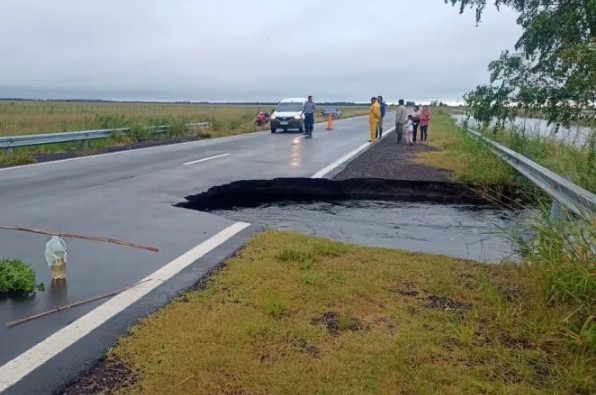 Corte Total De La Ruta 12 En Corrientes Por Socavamiento Tras Las